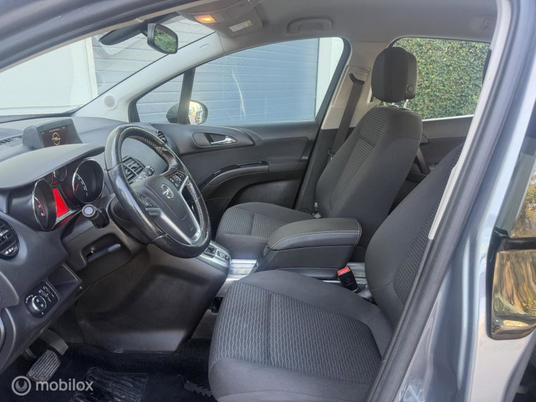 Vehicle Image 17
