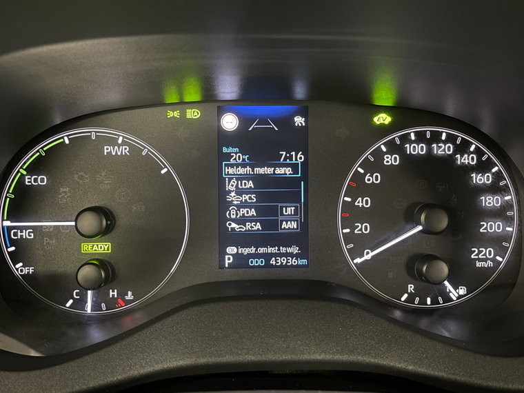 Vehicle Image 16