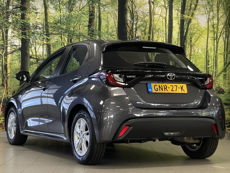 Vehicle Image 7