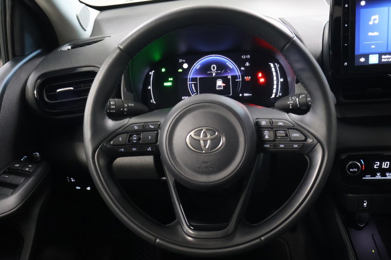 Vehicle Image 15