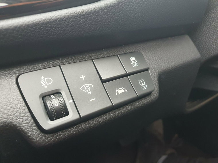 Vehicle Image 26