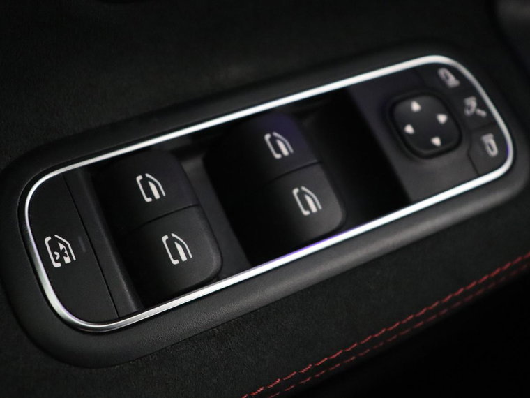 Vehicle Image 37