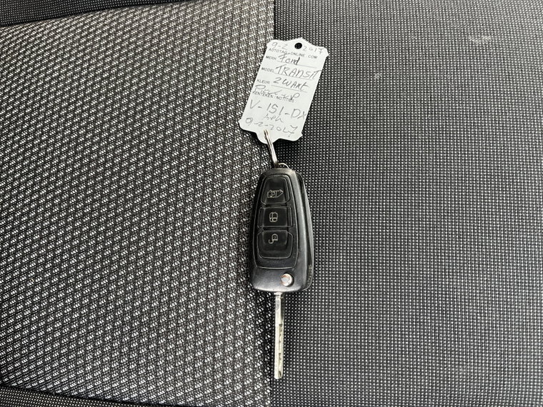 Vehicle Image 14