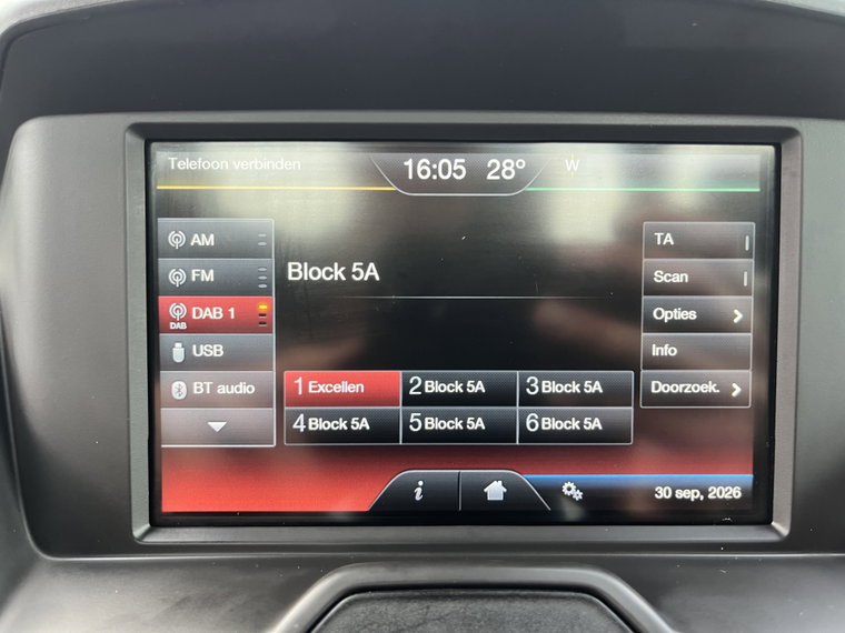 Vehicle Image 38