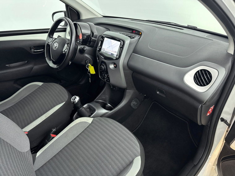 Vehicle Image 20