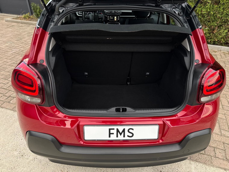 Vehicle Image 37