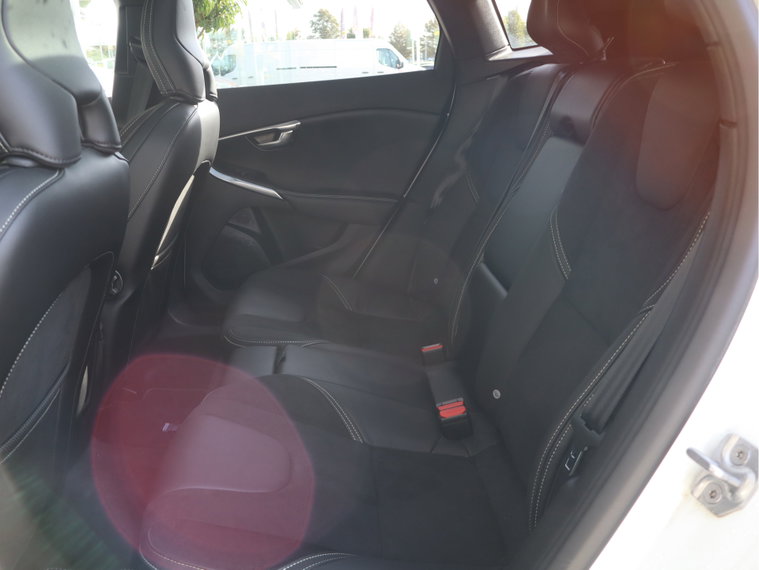 Vehicle Image 38