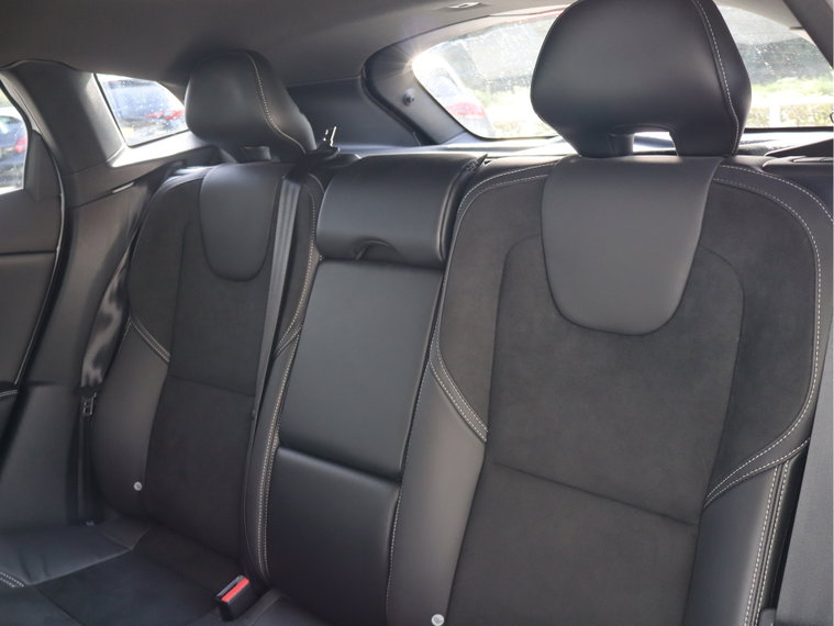 Vehicle Image 39
