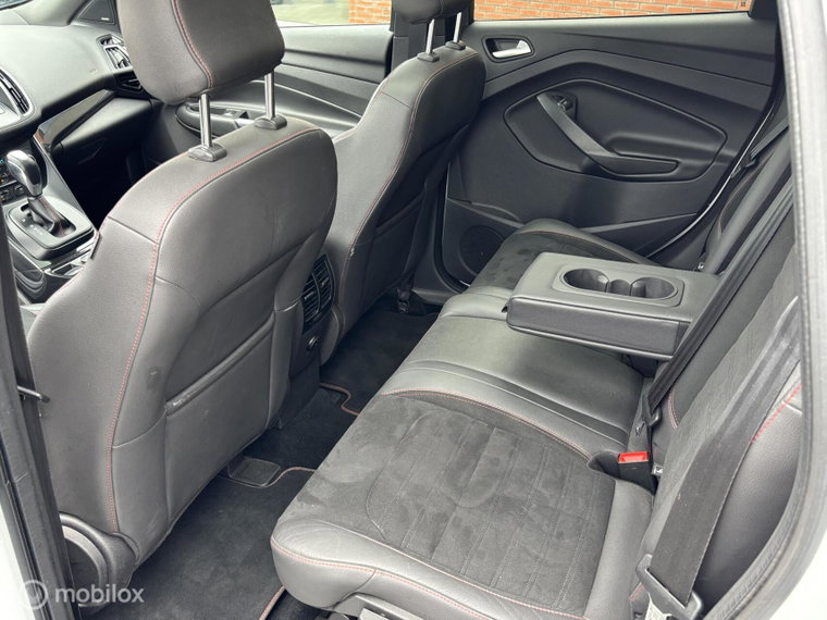 Vehicle Image 25