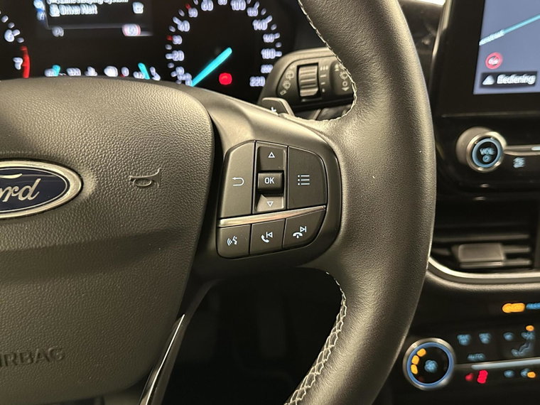 Vehicle Image 26
