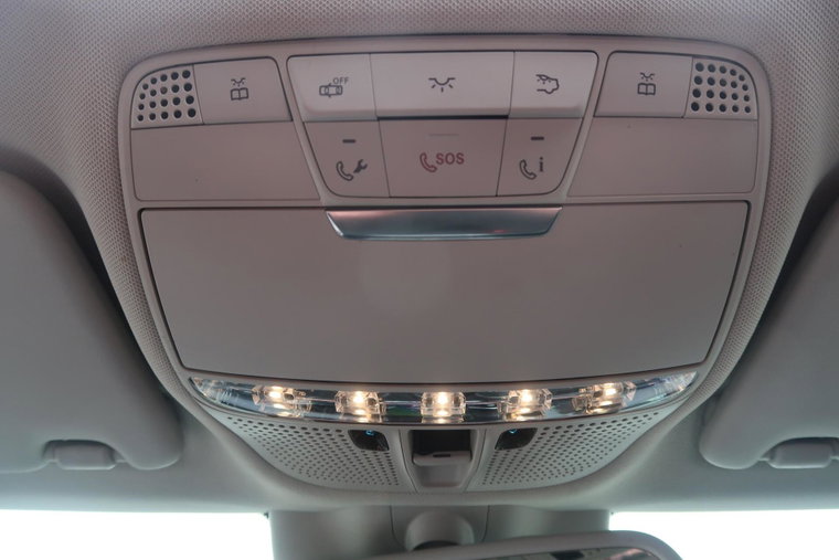 Vehicle Image 35