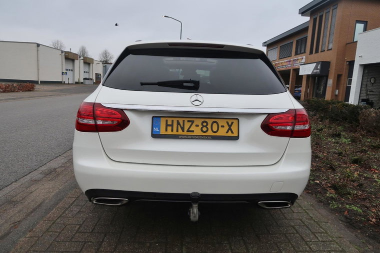 Vehicle Image 42
