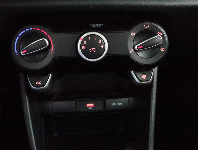 Vehicle Image 24