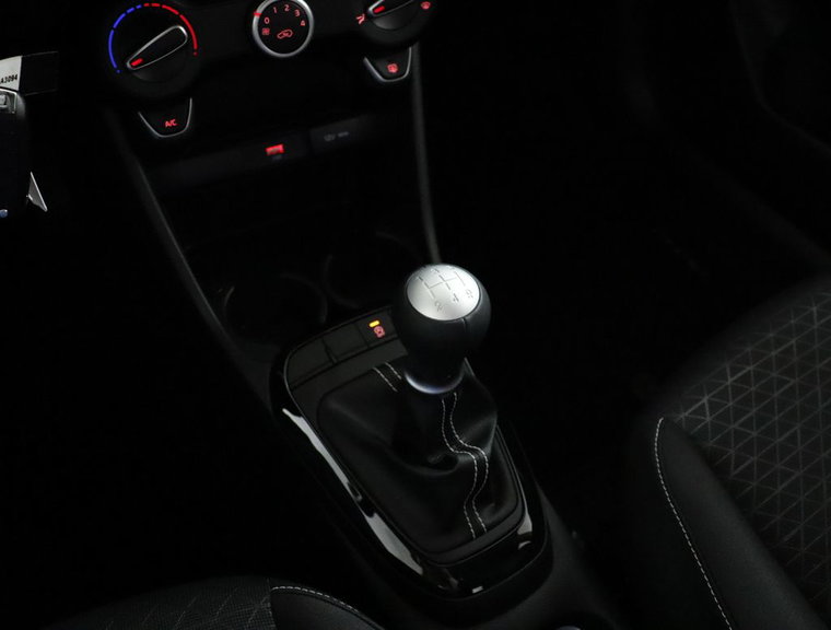 Vehicle Image 26