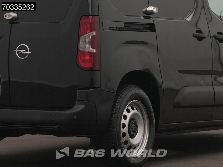 Vehicle Image 33