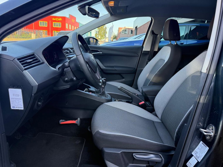 Vehicle Image 14