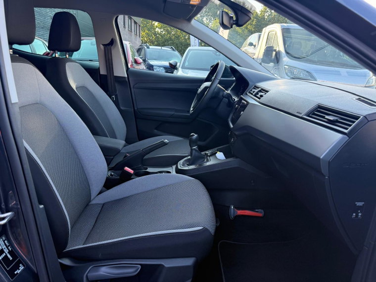 Vehicle Image 37