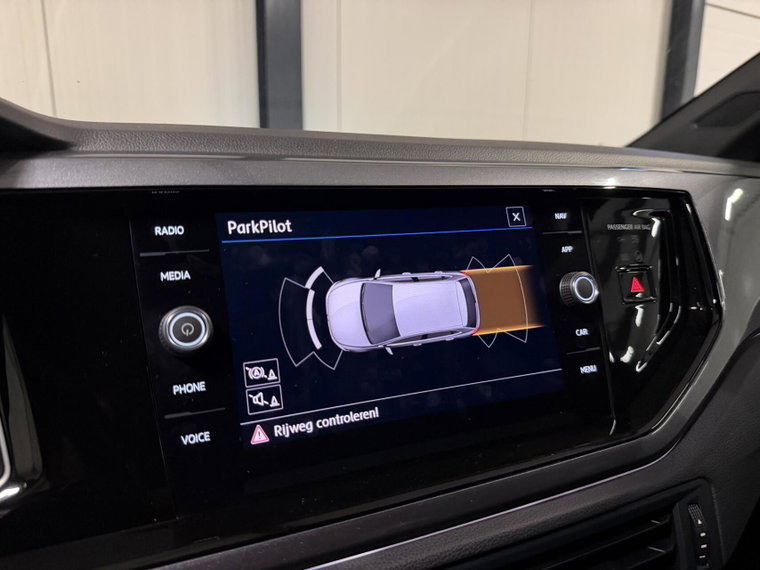 Vehicle Image 35