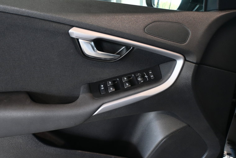 Vehicle Image 28