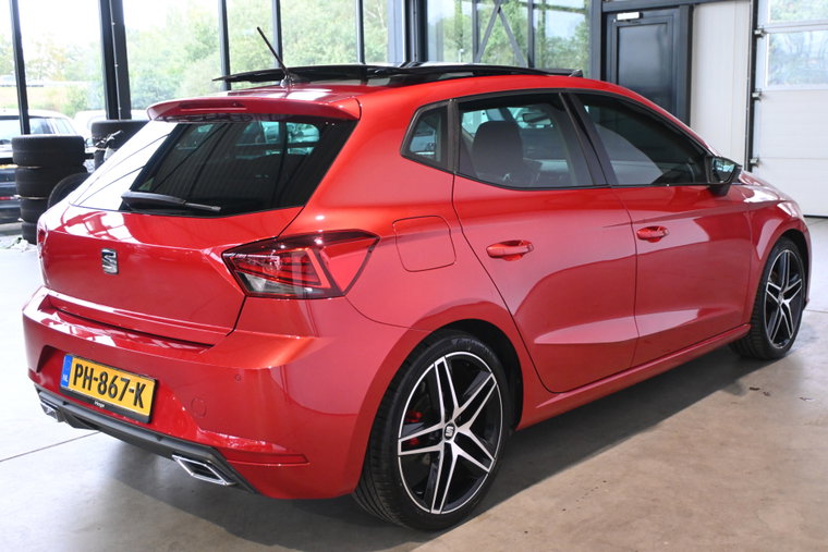 Vehicle Image 15