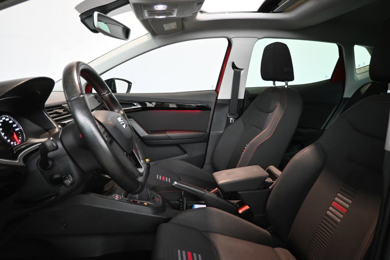 Vehicle Image 7
