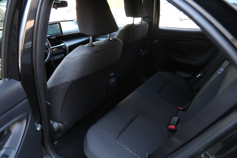 Vehicle Image 16