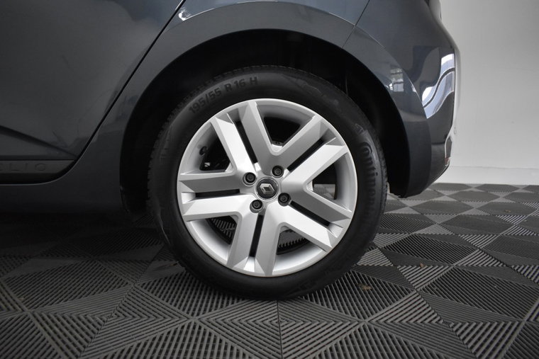 Vehicle Image 30