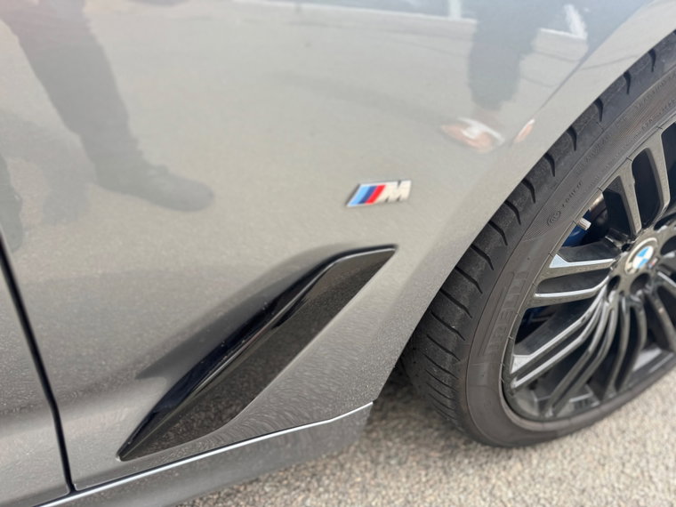 Vehicle Image 23