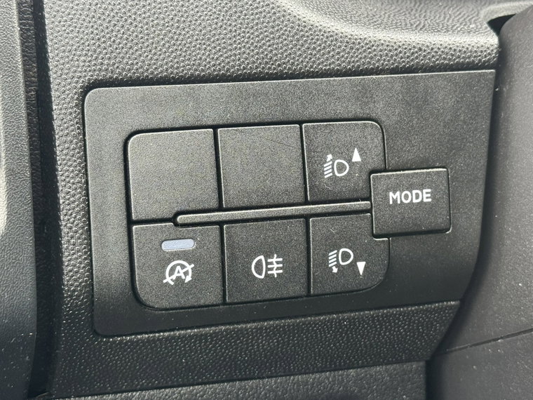 Vehicle Image 34