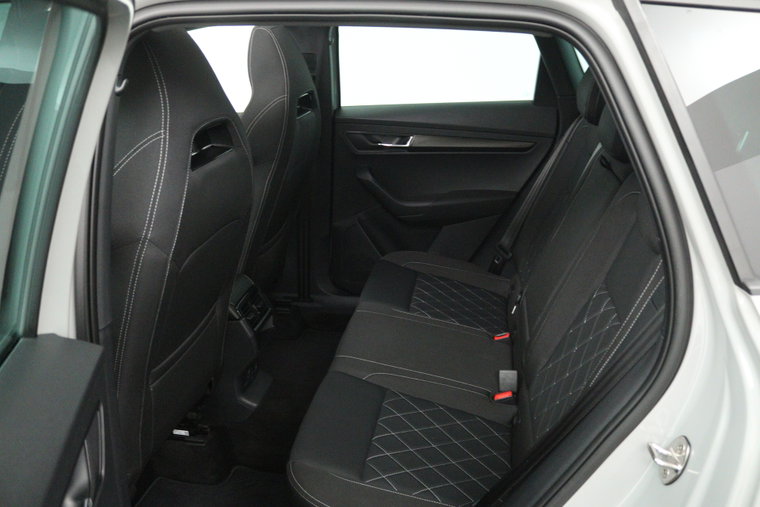 Vehicle Image 23