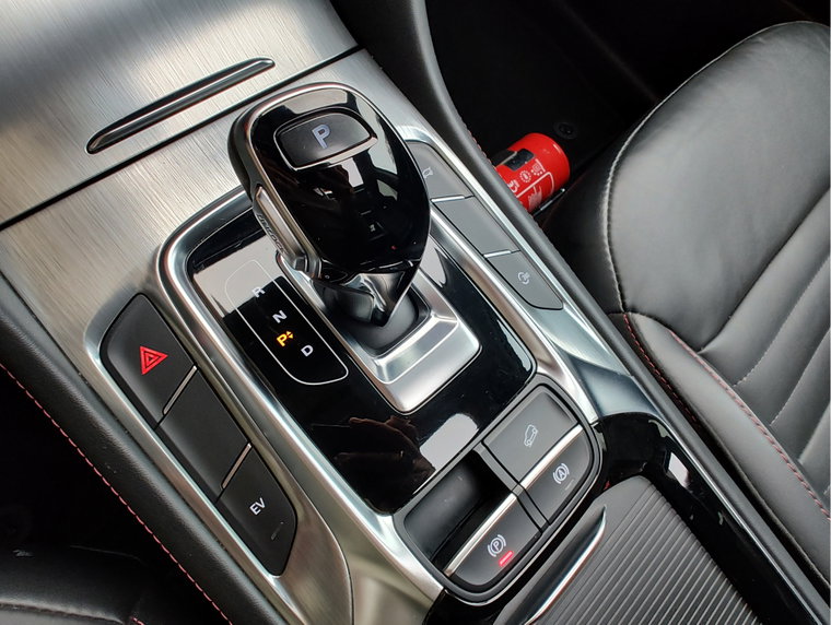 Vehicle Image 19