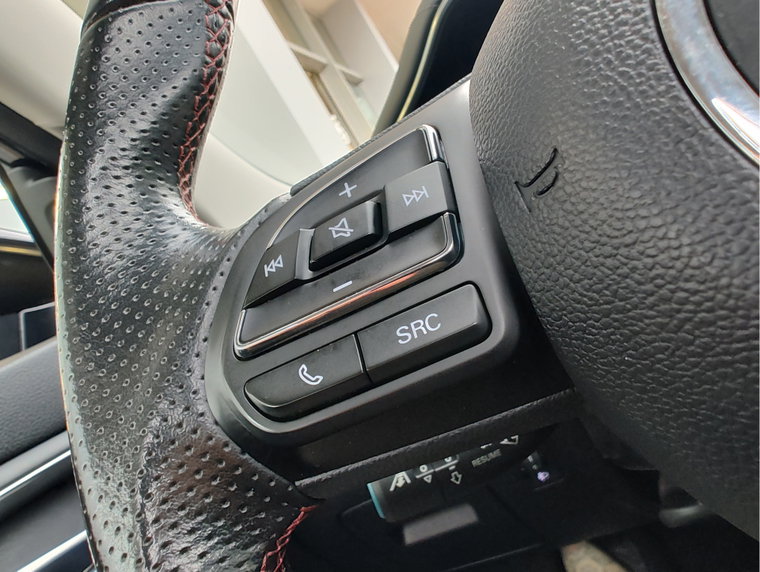 Vehicle Image 24