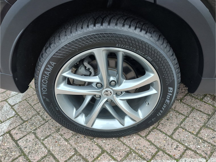 Vehicle Image 37