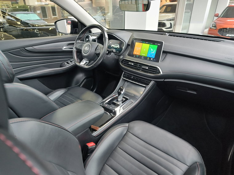 Vehicle Image 9