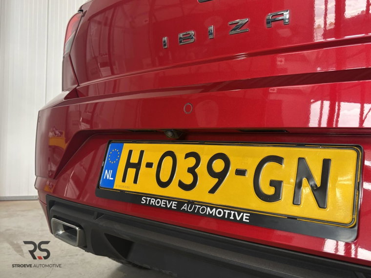 Vehicle Image 42