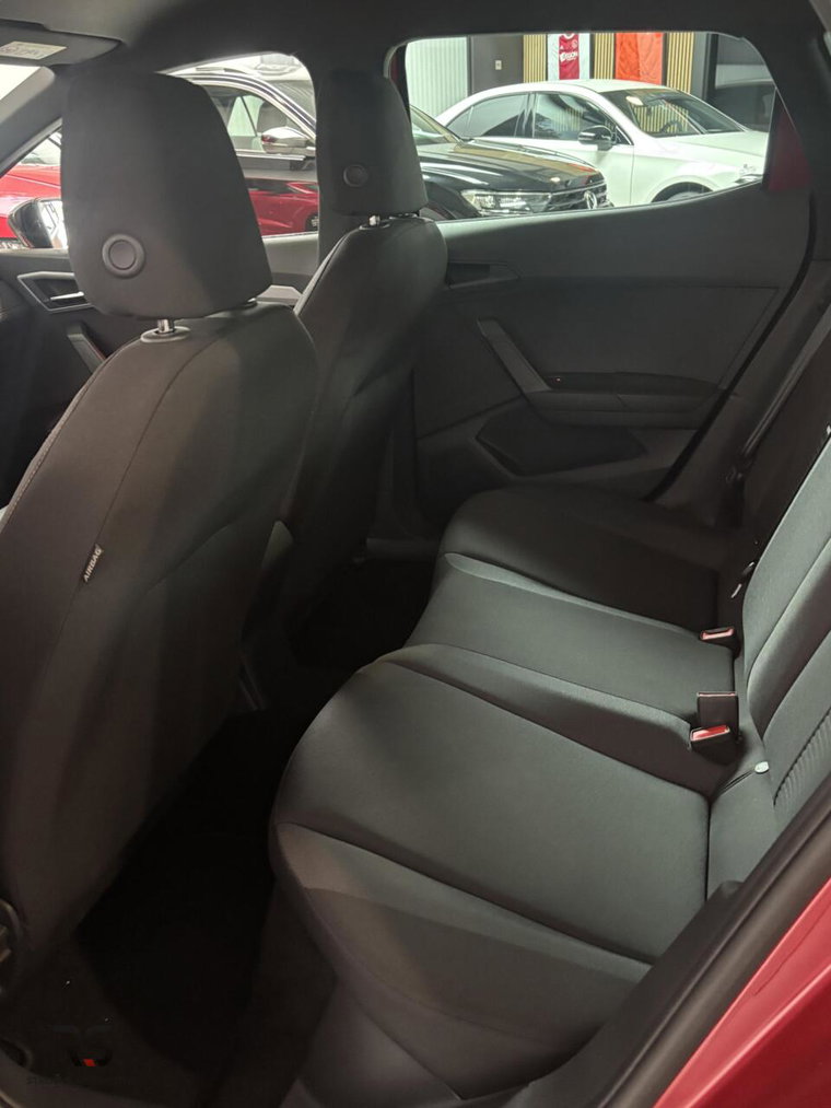 Vehicle Image 48