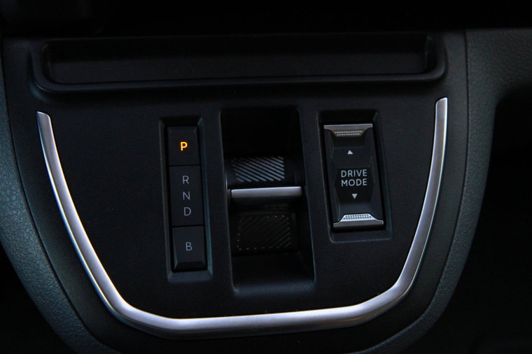 Vehicle Image 23