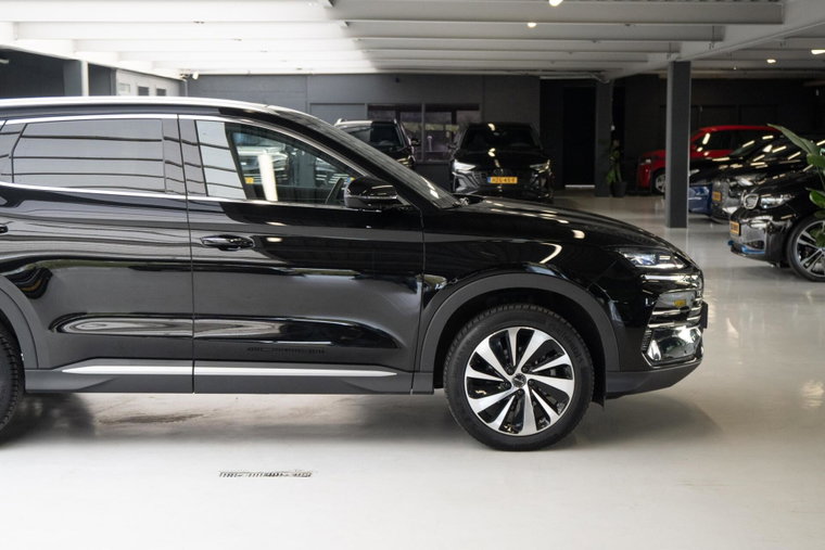 Vehicle Image 35