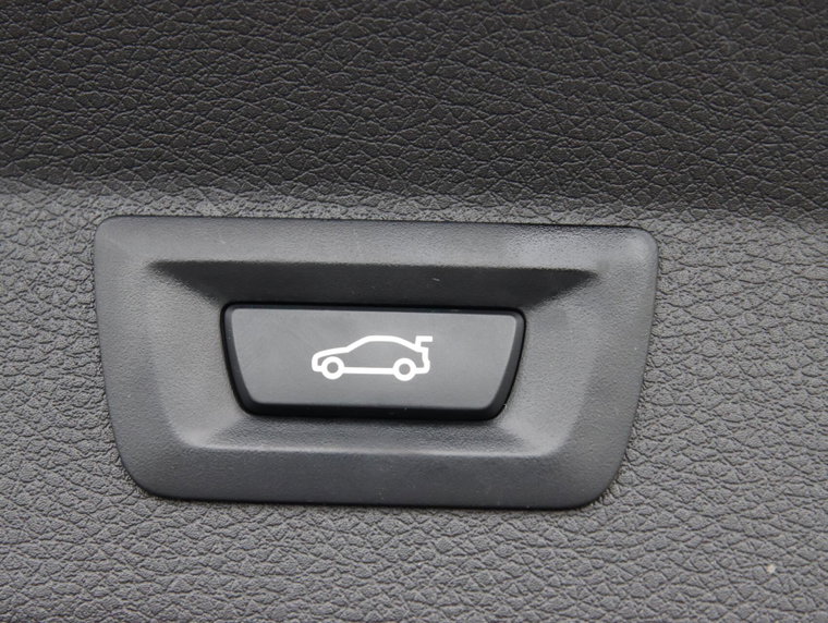 Vehicle Image 28