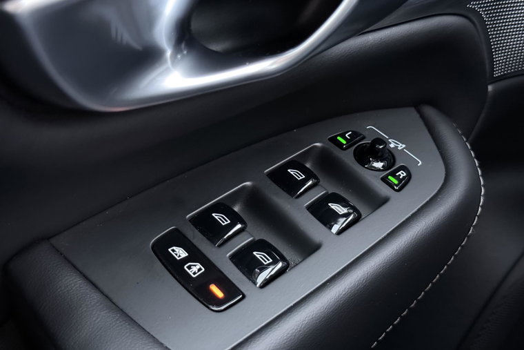 Vehicle Image 45