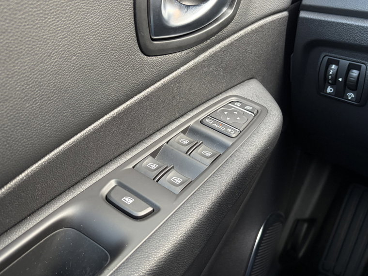 Vehicle Image 41