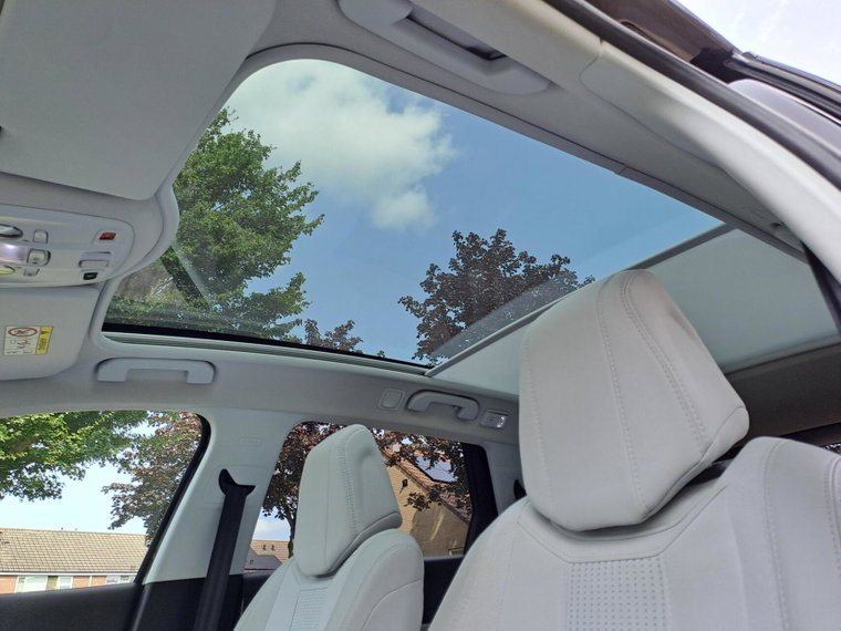 Vehicle Image 22