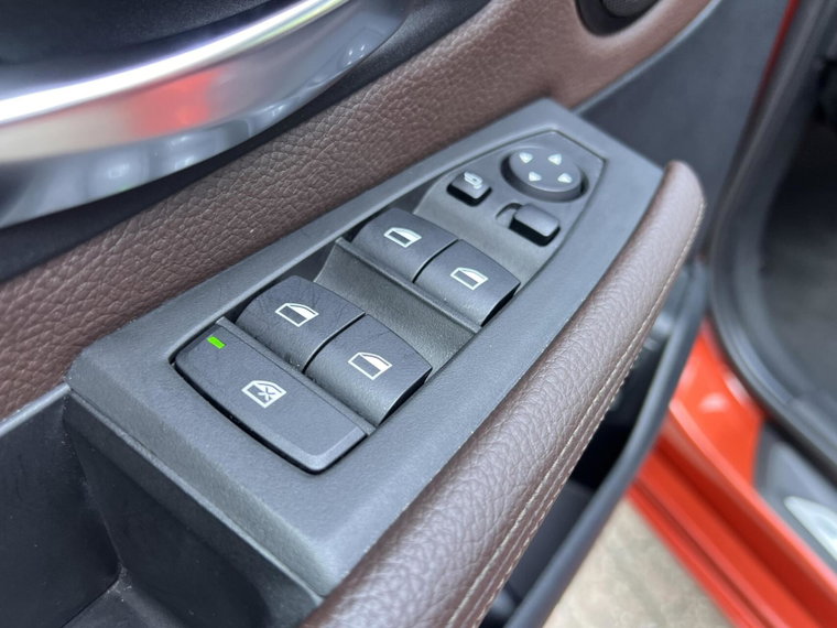Vehicle Image 39
