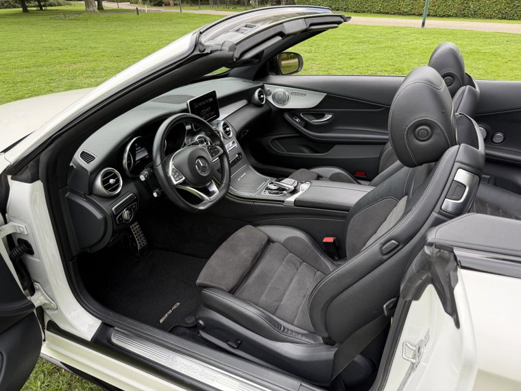 Vehicle Image 31