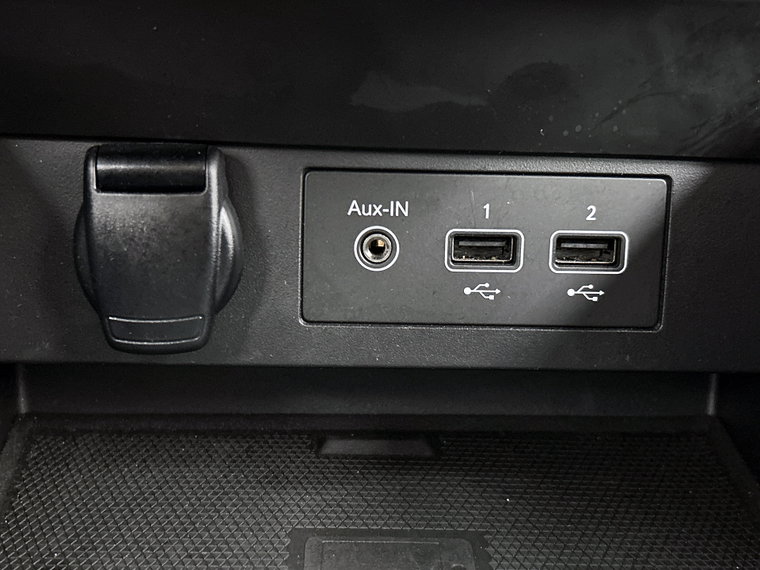 Vehicle Image 33