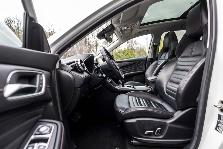 Vehicle Image 21