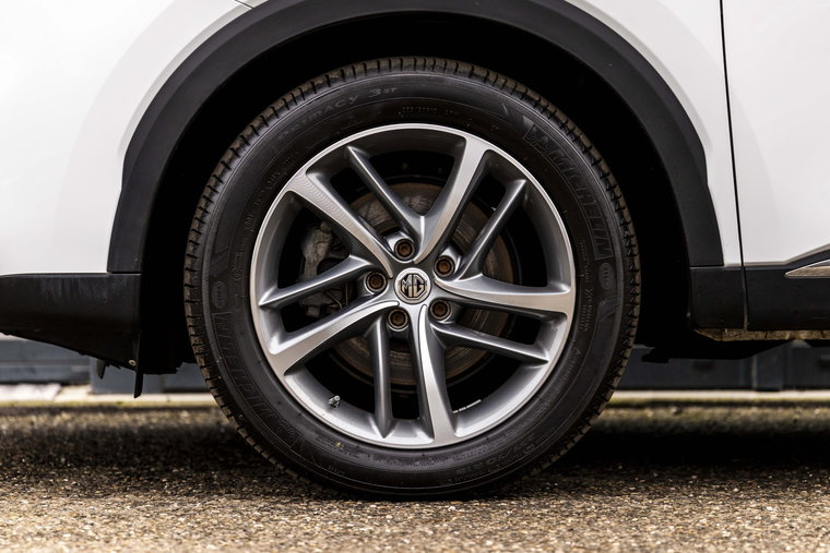 Vehicle Image 9