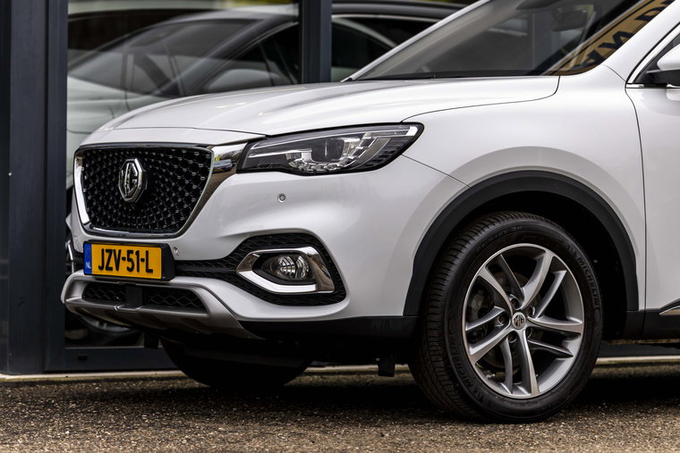 Vehicle Image 11