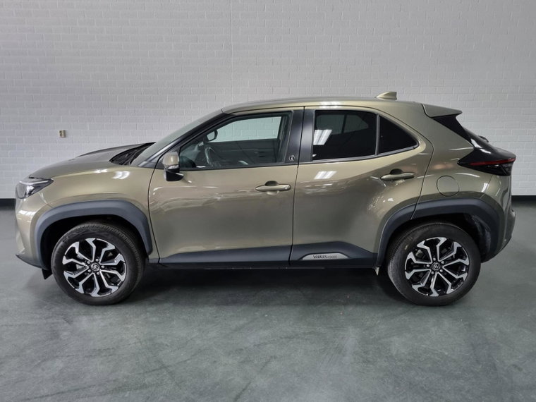 Vehicle Image 4