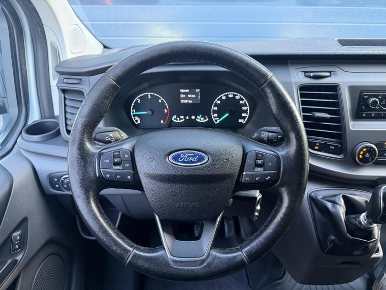 Vehicle Image 13